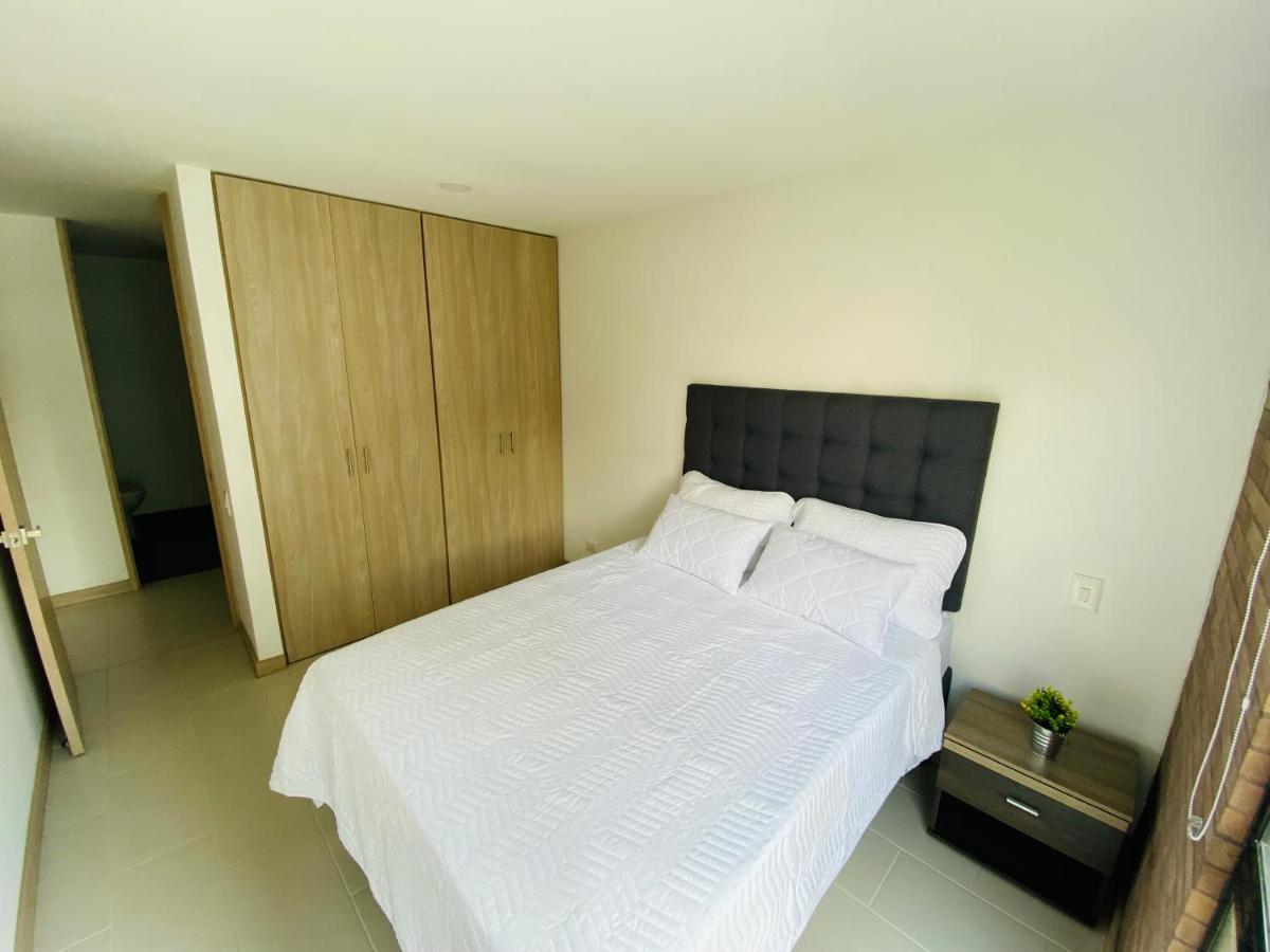 Apartamento Lauret En Laureles Medellín Esterno foto