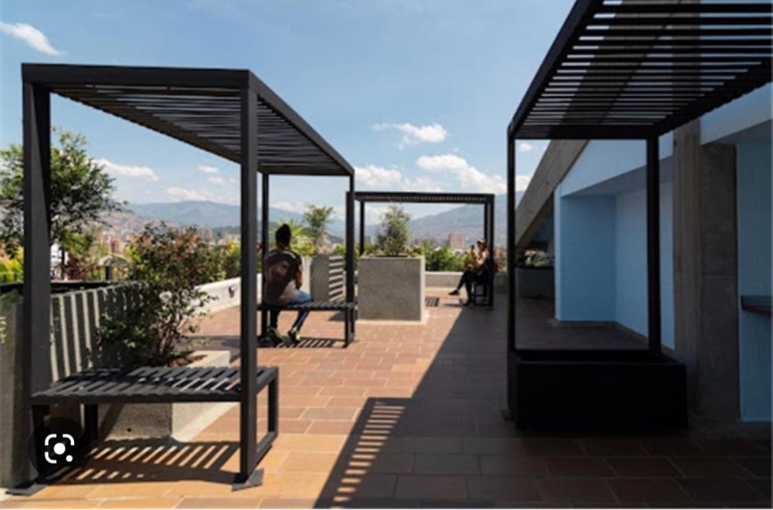 Apartamento Lauret En Laureles Medellín Esterno foto